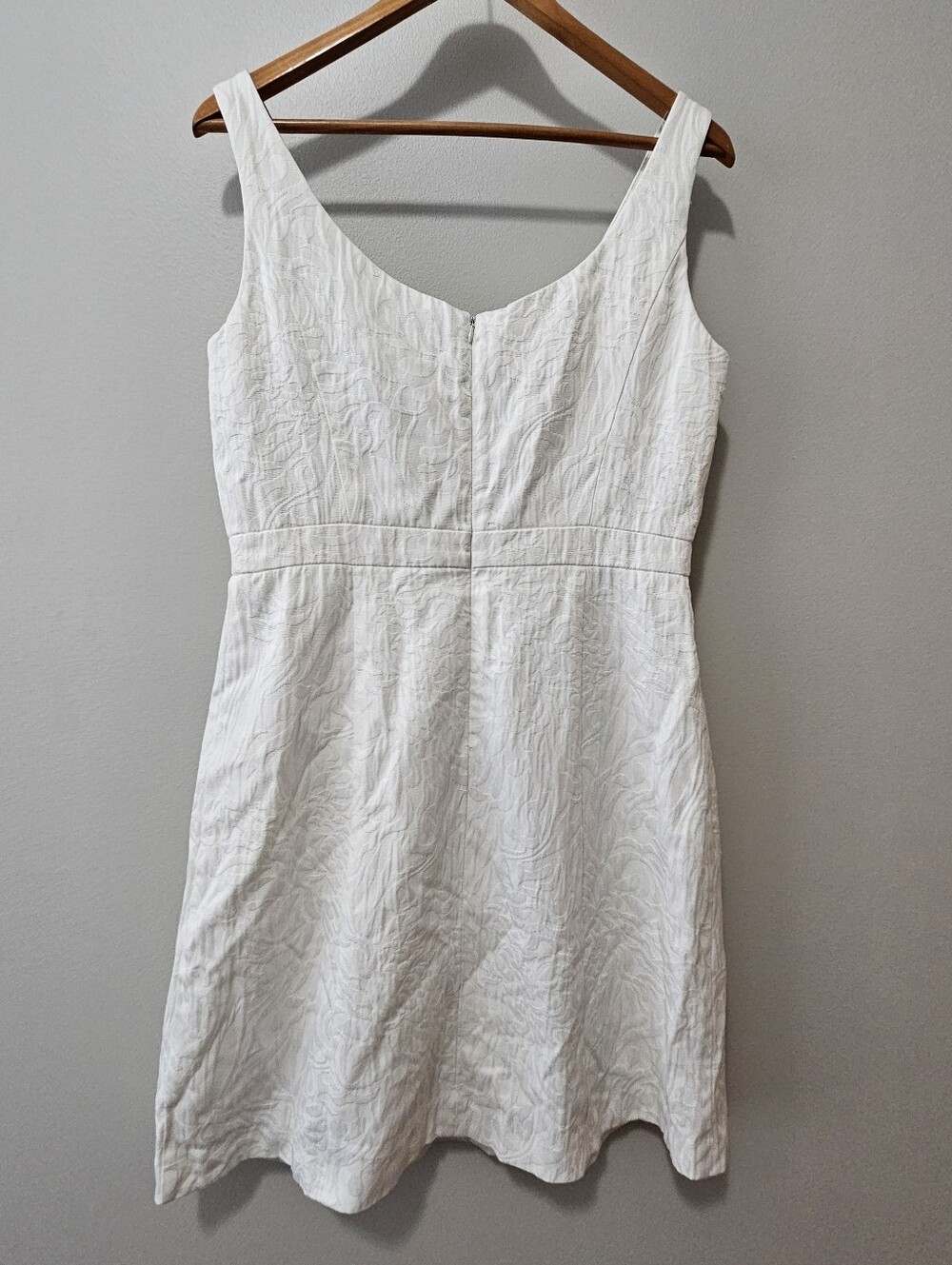 Dress - Picture 8 of 11